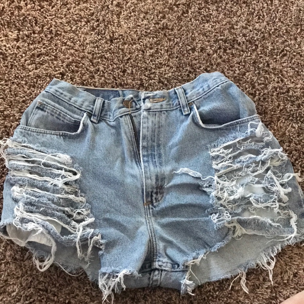 High Waisted Distressed Jeans